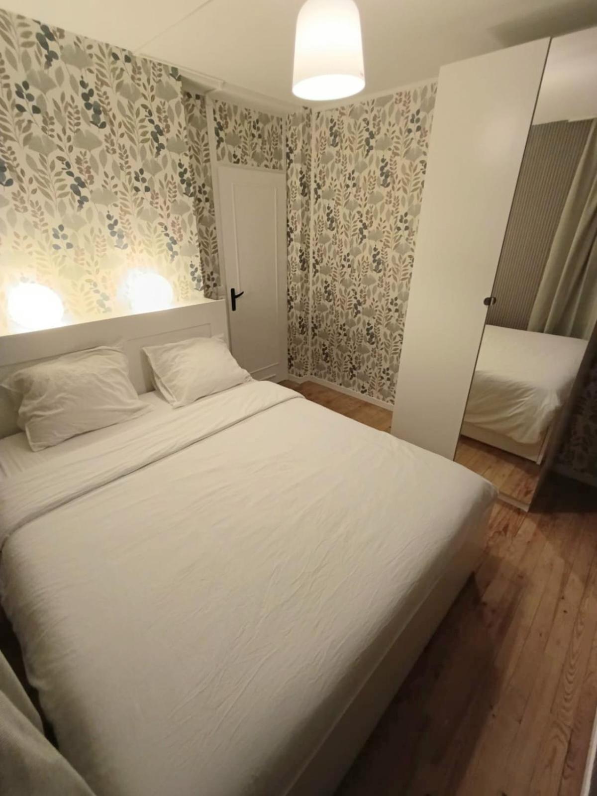 Jolie Moderne A Centre Apartment